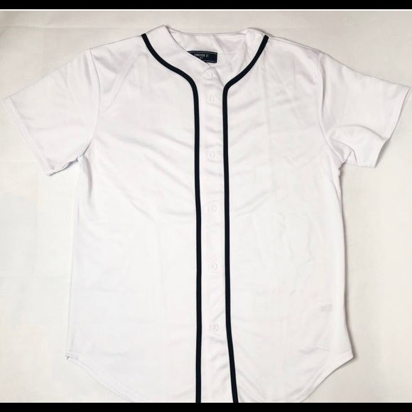 Contrast-Trim Button-Down Shirt - Picture 2 of 4